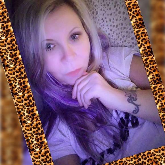 Meet your Posher, Christine - Picture 1 of 1